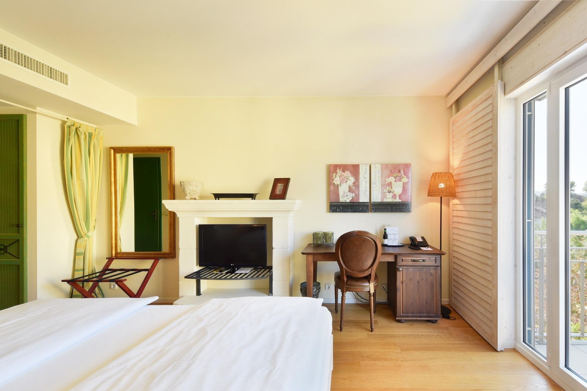 Hirschen In Freiburg-lehen 4*