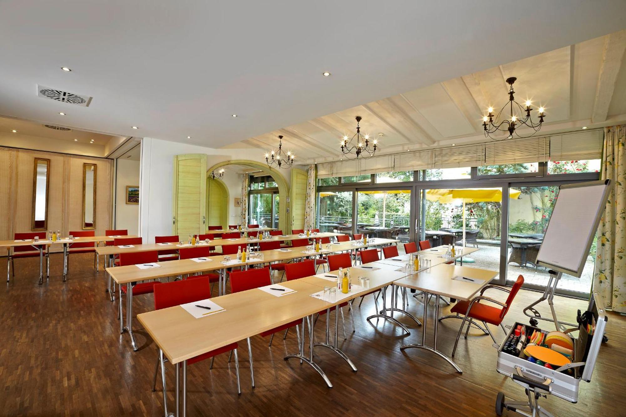 Hirschen In Freiburg-lehen Hotel